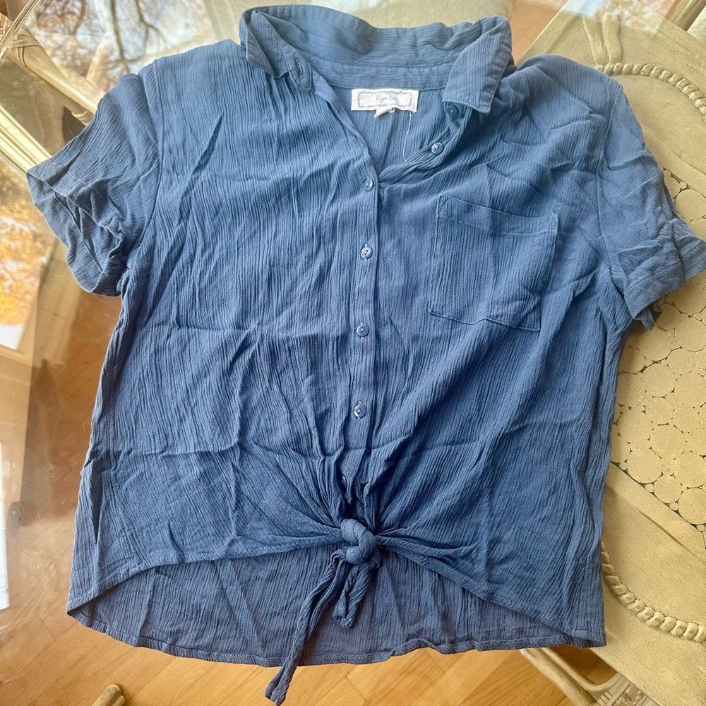 Hippie Rose Crepey Blue Women's Button-Up Top